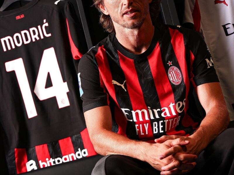 Modrić ostaje u Milanu: Hrvatski kapetan produžio ugovor do 2027. godine