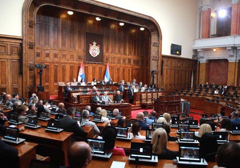 Srpski poslanici danas nastavljaju raspravu o rebalansu budžeta, na dnevnom redu 59 tačaka