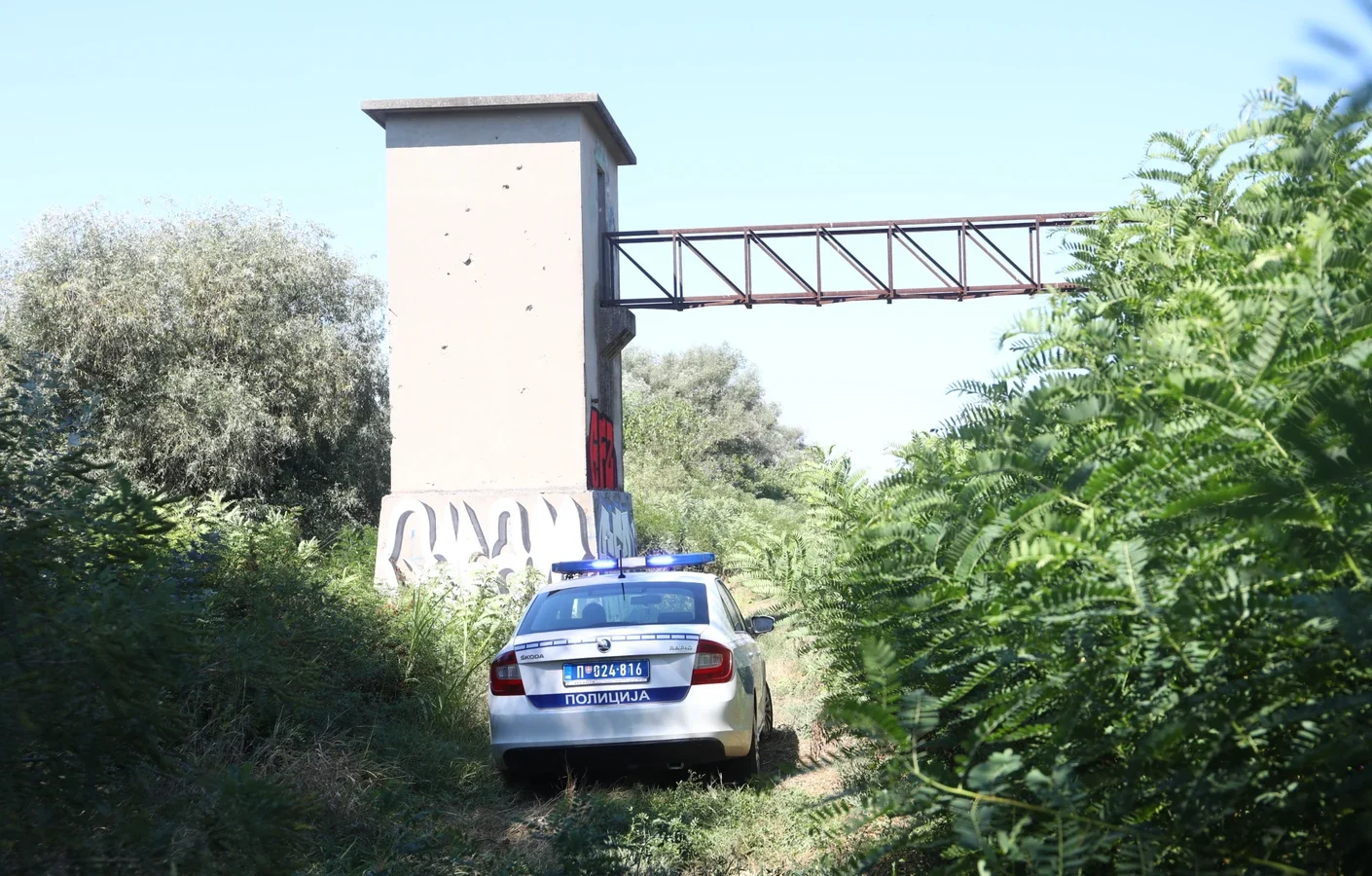 Tragedija kod Borče: Mladić (28) utopio se u mulju tokom druženja s prijateljima, potraga trajala satima