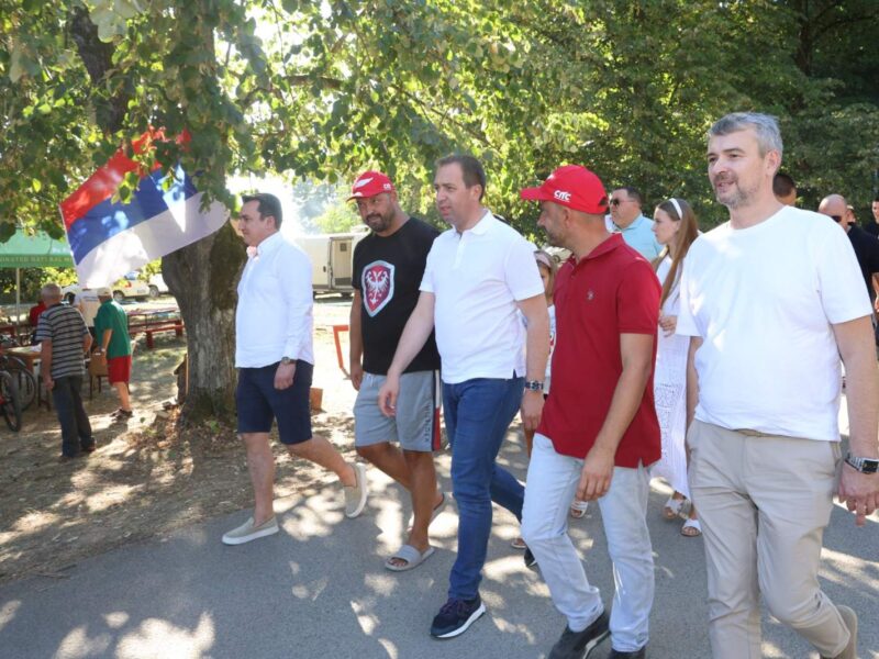 Selak posjetio Gastrofest: Bardača ponovo okupila brojne posjetioce