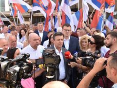 SDS OTVORIO KAMPANJU NA TRGU KRAJINE: BLANUŠA NUDI POTPIS, NE SAMO OBEĆANJE