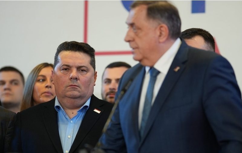 Nakon vijesti o zaoštrenim odnosima u vladajućoj koaliciji, Stevandić na konferenciji cilja CIK i Šmita, o SNSD-u ni riječi