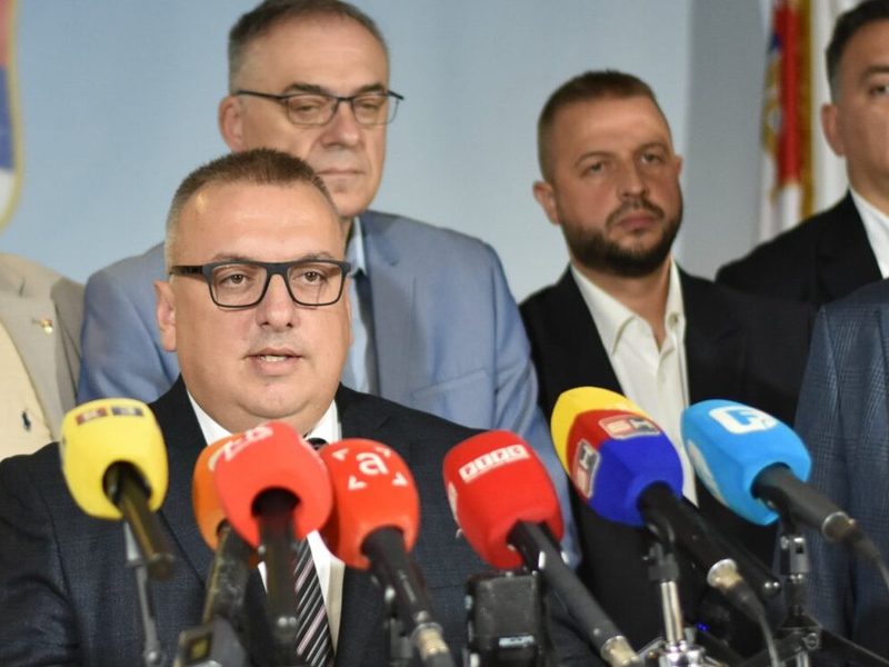 DA LI JE MODRIČA PRED NOVIM IZBORIMA: Radulović prihvata mandat narodnog poslanika?